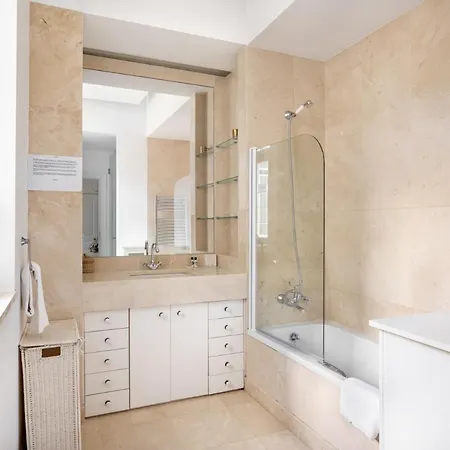 Altido Chic 3br With Bbq And 2 Terraces In 에수투릴
