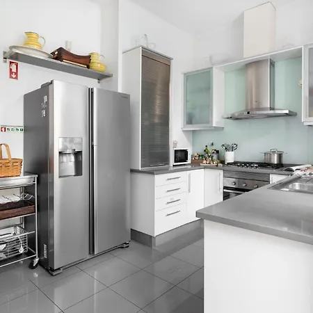 Altido Chic 3br With Bbq And 2 Terraces In