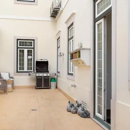 Altido Chic 3br With Bbq And 2 Terraces In